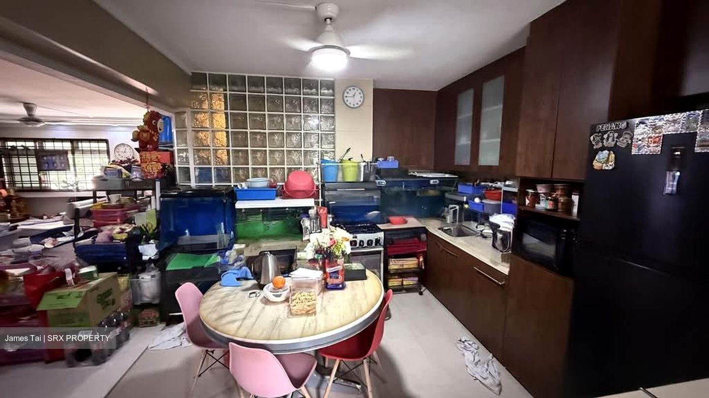 Blk 752 Jurong West Street 74 (Jurong West), HDB Executive #528683391